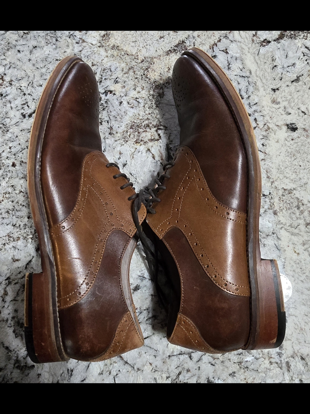 JOHNSTON & MURPHY Wingtip Dress Shoes Leather Mens 9.5 Brown Tan